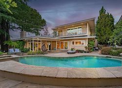 La Canada Flintridge
